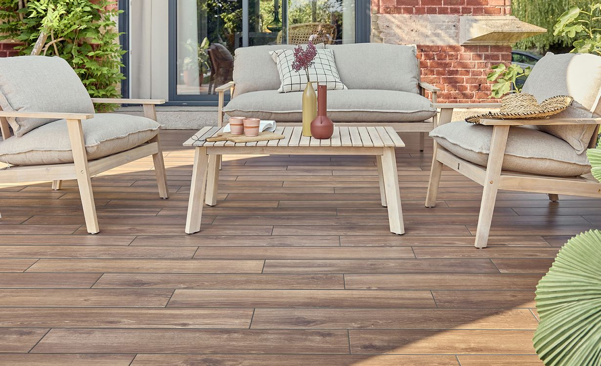 Carrelage TIMBER CHENE GRIP, aspect bois 15x90cm, dim 15.00 x 90.00 cm