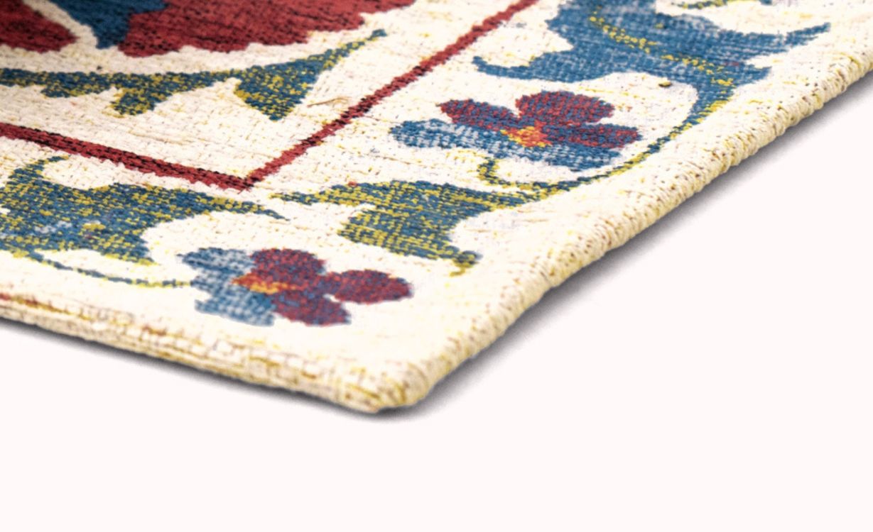 Tapis SUZANI , oriental classiqueOlive wood