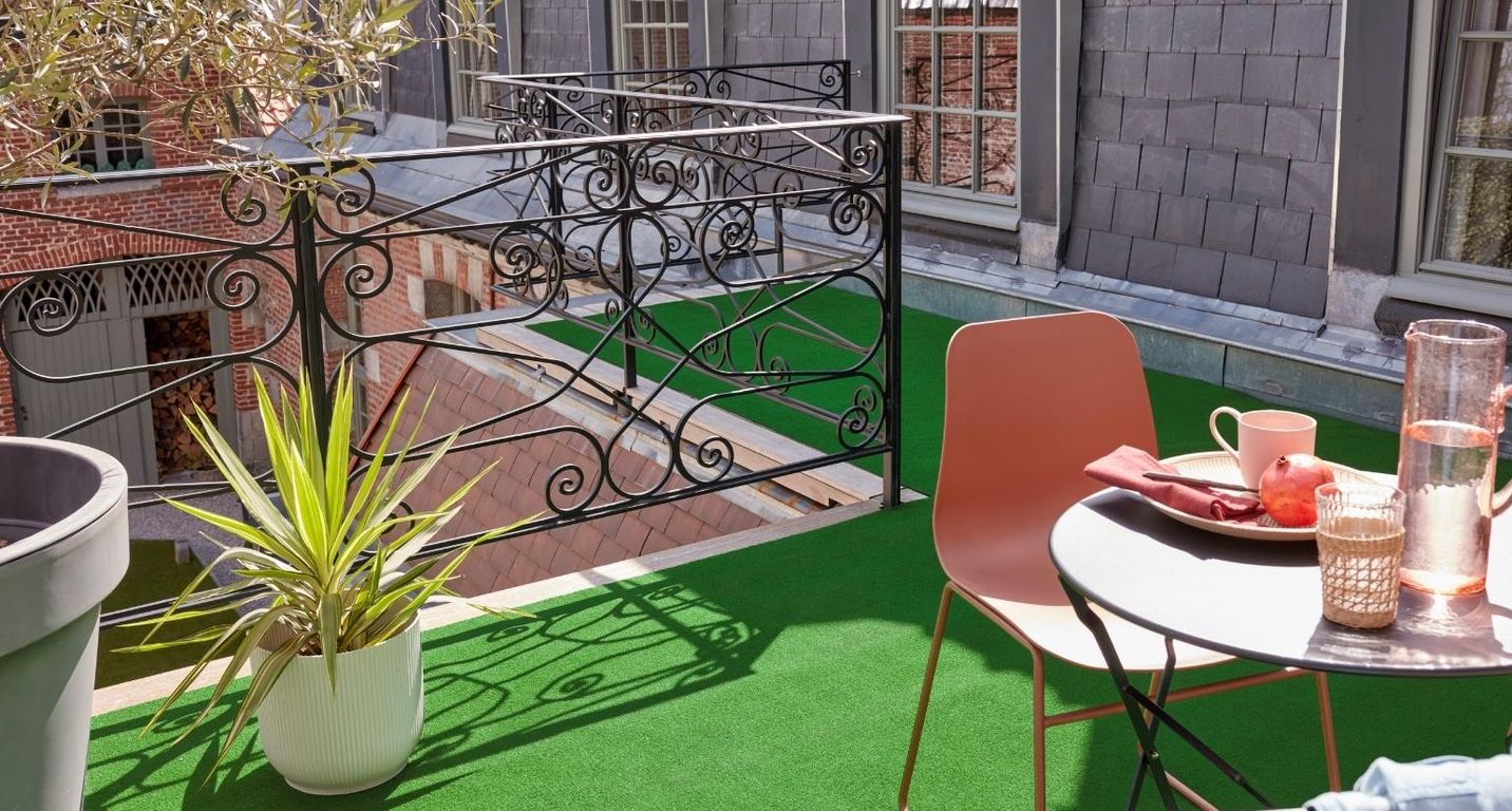 Gazon synthétique VALENCIA 2, épaisseur 6.00mm, rouleau 2.00 m