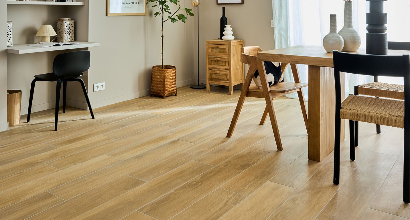 Carrelage TIMBER CHENE int, aspect bois 20x120cm, dim 20.00 x 120.00 cm