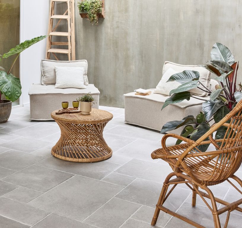 Carrelage MONASTERE PERLE GRIS, aspect pierre 44x66cm, dim 45.00 x 65.00 cm