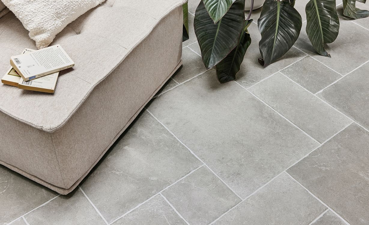 Carrelage MONASTERE PERLE GRIS, aspect pierre 44x66cm, dim 45.00 x 65.00 cm