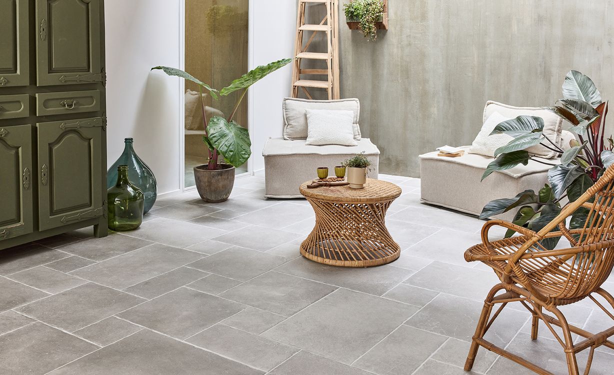 Carrelage MONASTERE PERLE GRIS, aspect pierre 44x66cm, dim 45.00 x 65.00 cm