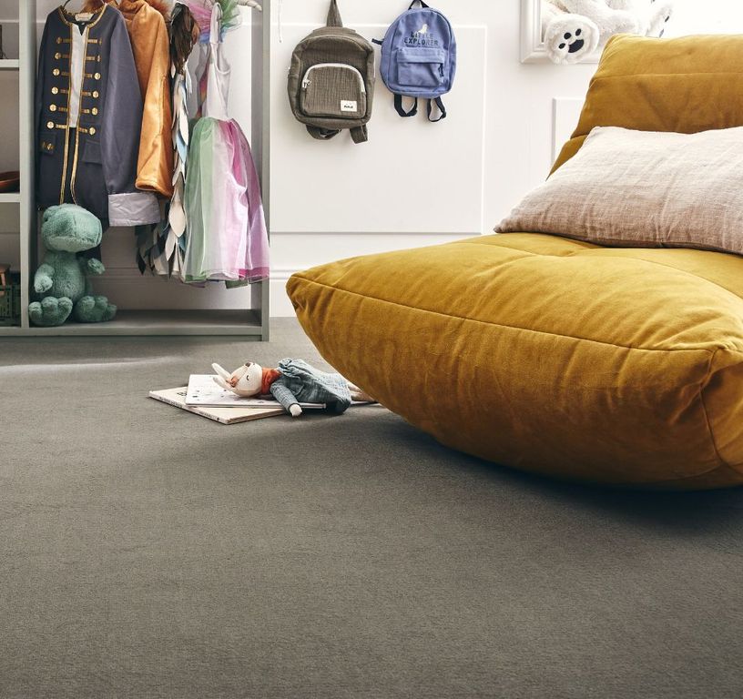 Moquette velours ROXANE, col grège, rouleau 4.00 m