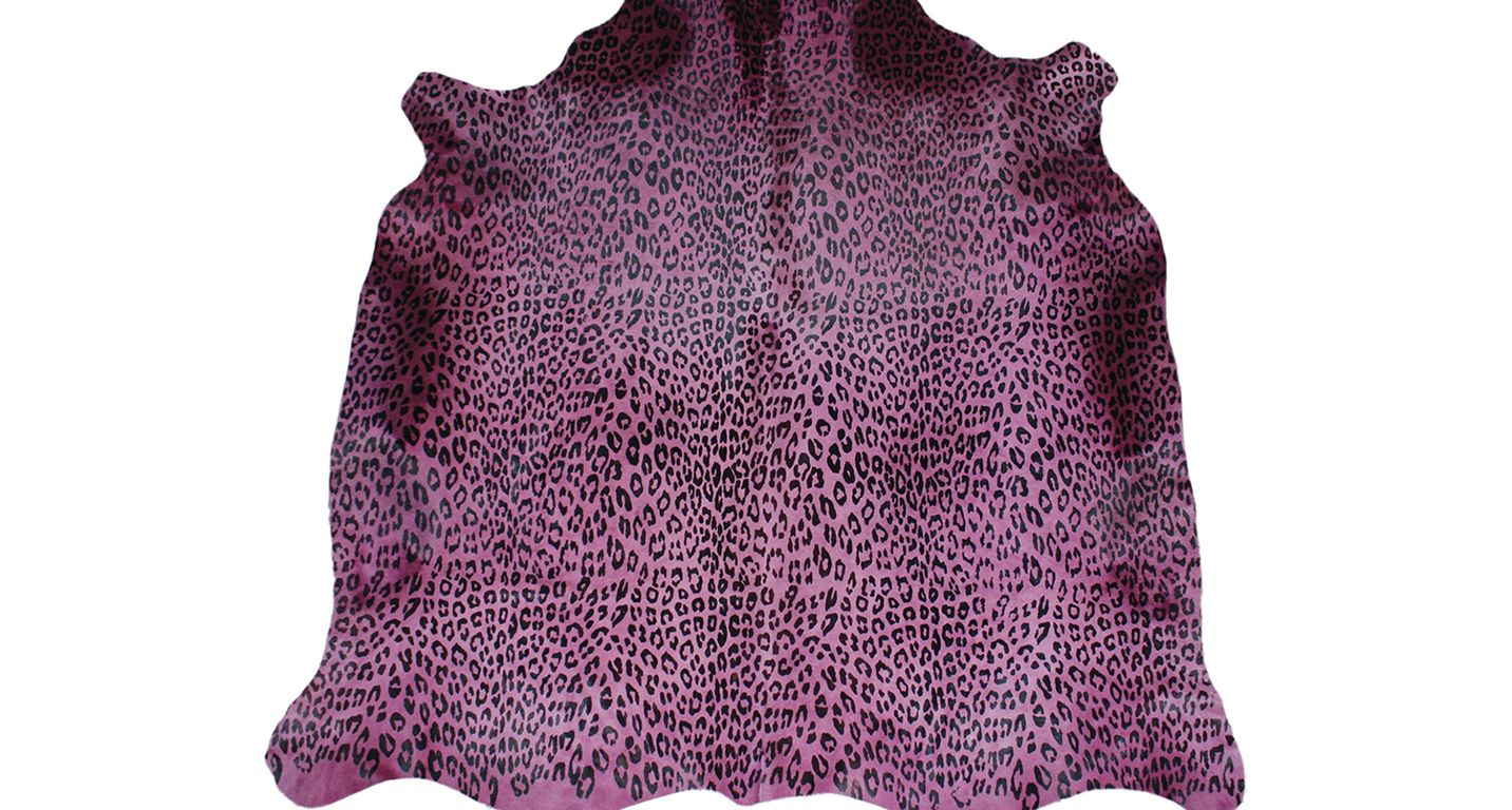 Tapis IMPRIME PANTHERE Maison Tergus, peau de bête  fushia, dim 1.90 x 2.10 m