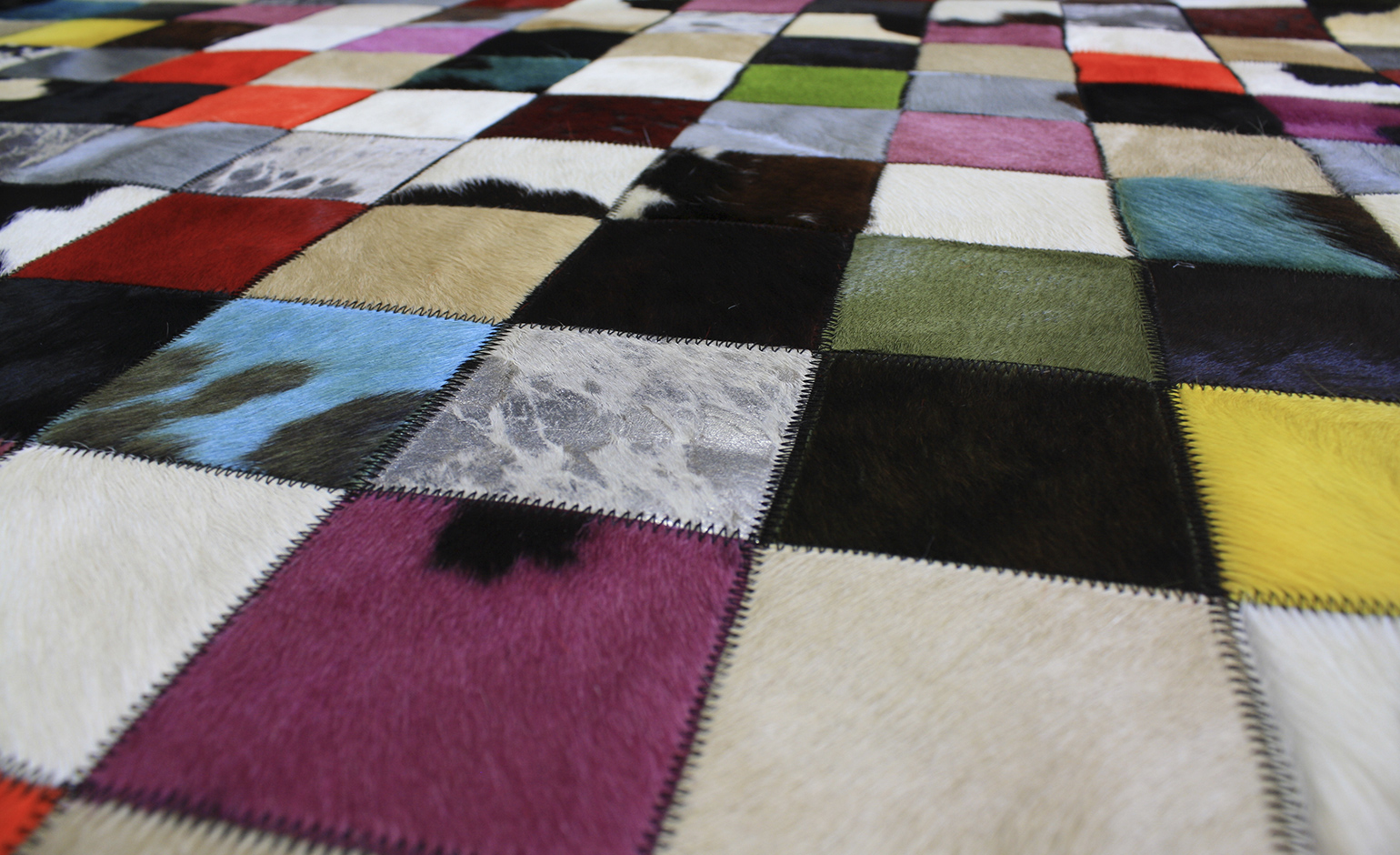 Tapis PEAU DE VACHE Tergus, patchwork multicolore | Saint Maclou