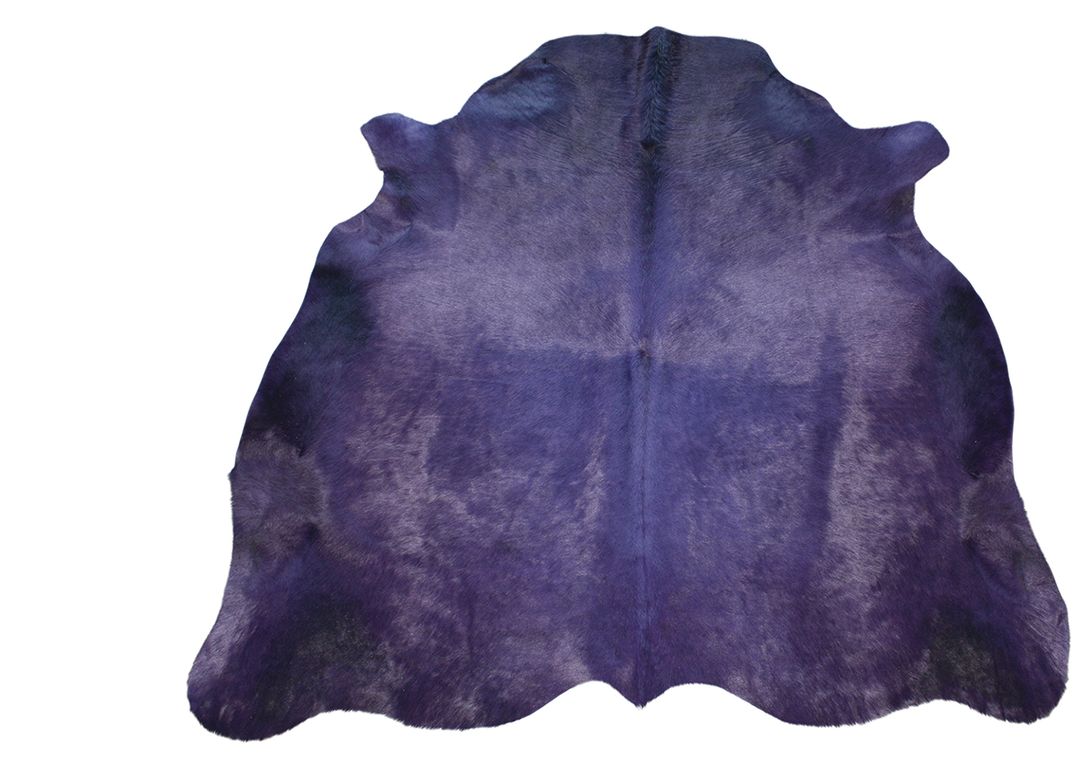 Tapis VACHE TEINTEE Maison Tergus, peau de bête  violet, dim 1.90 x 2.10 m