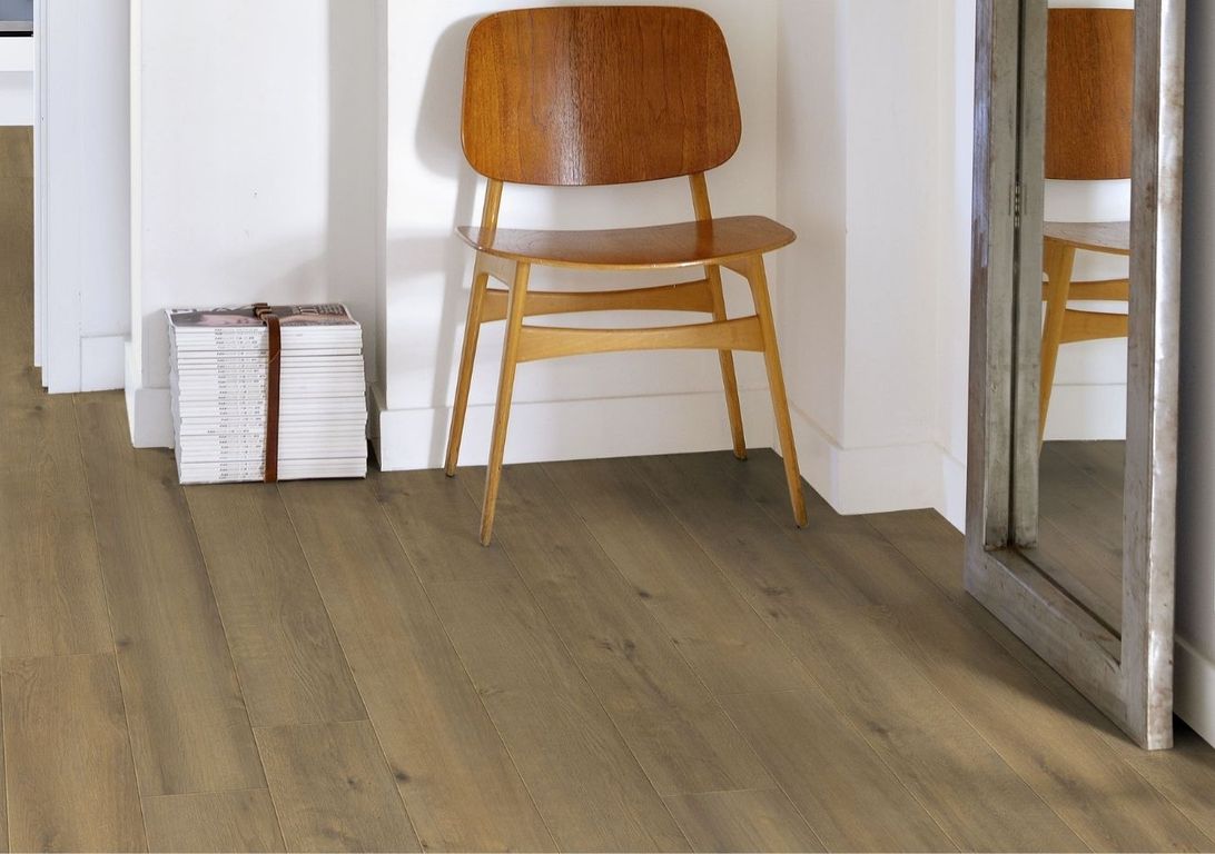 Sol stratifié EASYLIFE LEGEND 2 Easylife, aspect Bois Chêne marron, lame 19.20 x 126.10 cm