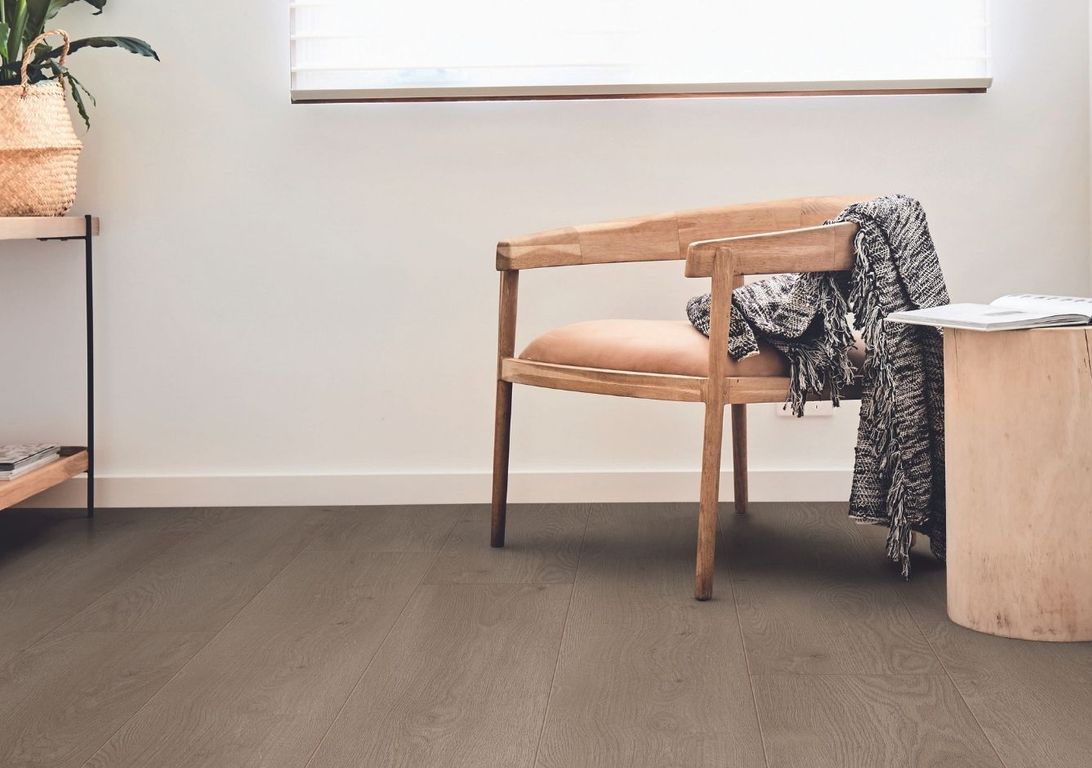 Sol stratifié EASYLIFE LEGEND 2 Easylife, aspect Bois Chêne grège, lame 19.20 x 126.10 cm
