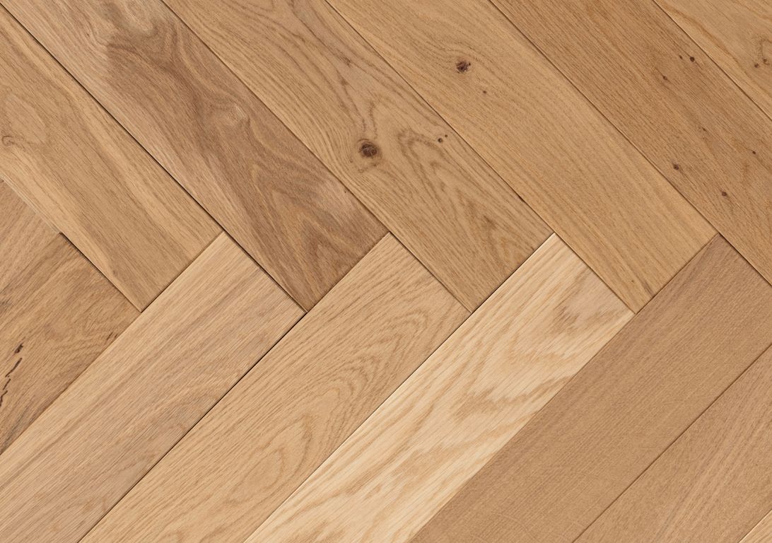 Parquet massif MASSIF FOCH CHENE AUTHENTIQUE , chêne naturel, verni, larg. 9.00 cm