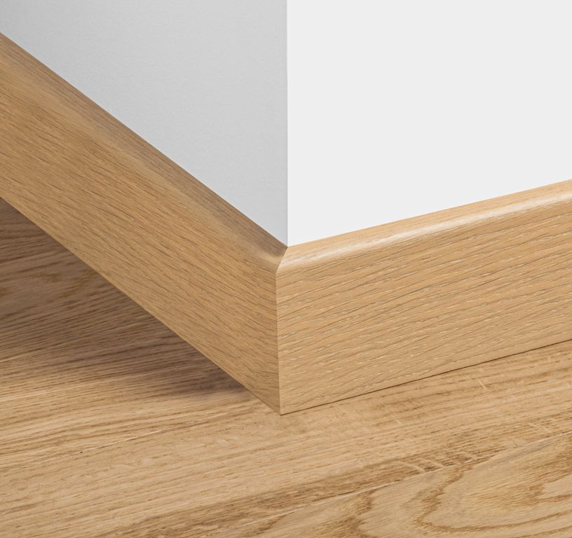 Plinthe  Lamett, Mdf placage bois, décor Bois chêne naturel, h.7.00 x L. 220.00 cm