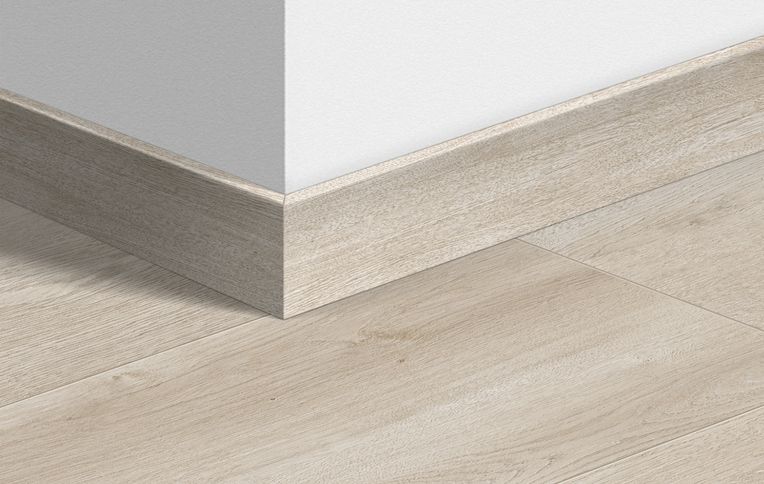 Plinthe  , Mdf, décor Bois chêne blanchi, h.5.80 x L. 240.00 cm
