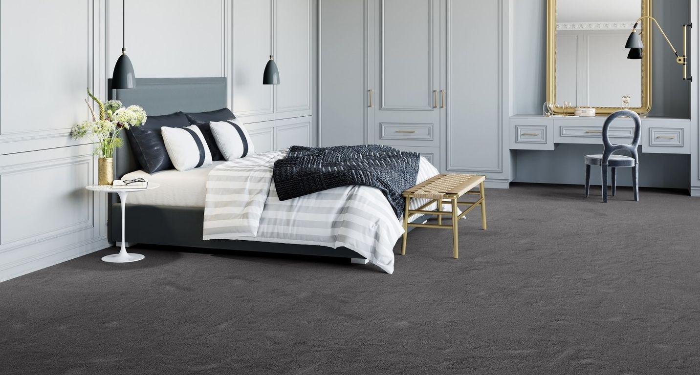 Moquette velours SUSPENSE 4, col noir, rouleau 4.00 m