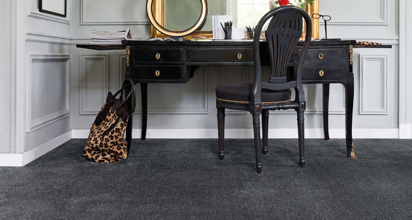 Moquette velours SURPRISE 4, col anthracite, rouleau 4.00 m