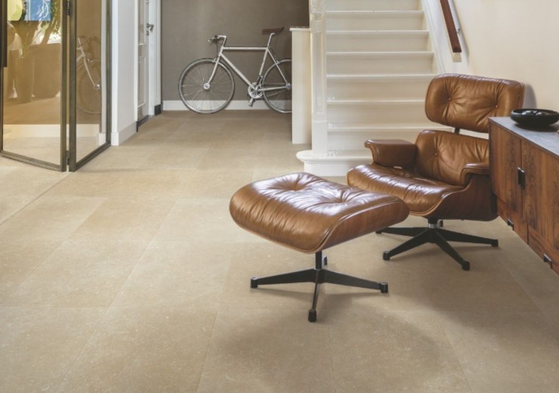 Sol stratifié QS MUSE Quick Step, aspect Carrelage Calcaire, dalle 39.60 x 120.00 cm