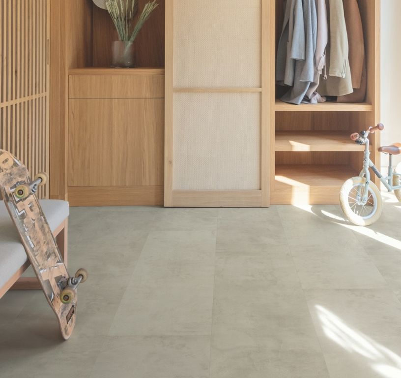 Sol stratifié QS MUSE Quick Step, aspect Carrelage Béton gris, dalle 39.60 x 120.00 cm