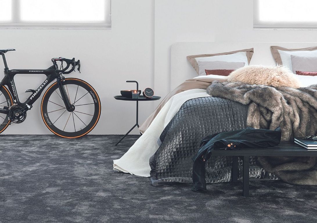 Moquette velours SEDUCTION5, col anthracite , rouleau 5.00 m