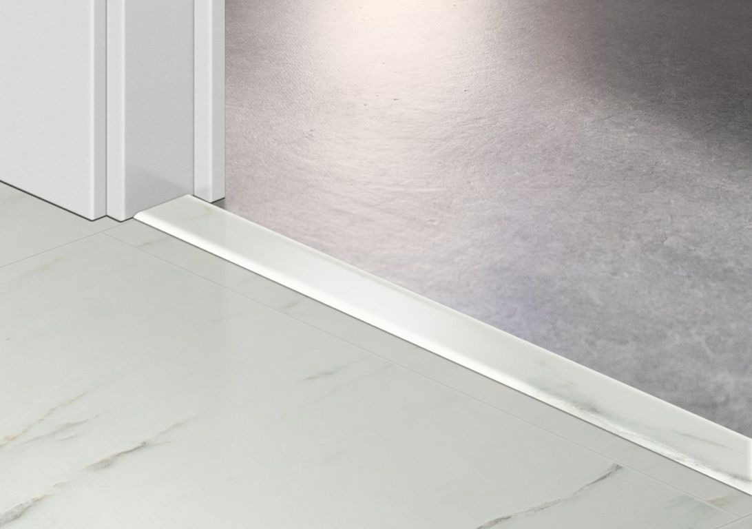 Profilé multi fonction INCIZO VINYLE Quick Step, PVC, décor blanc, l.4.50 x L. 200.00 cm