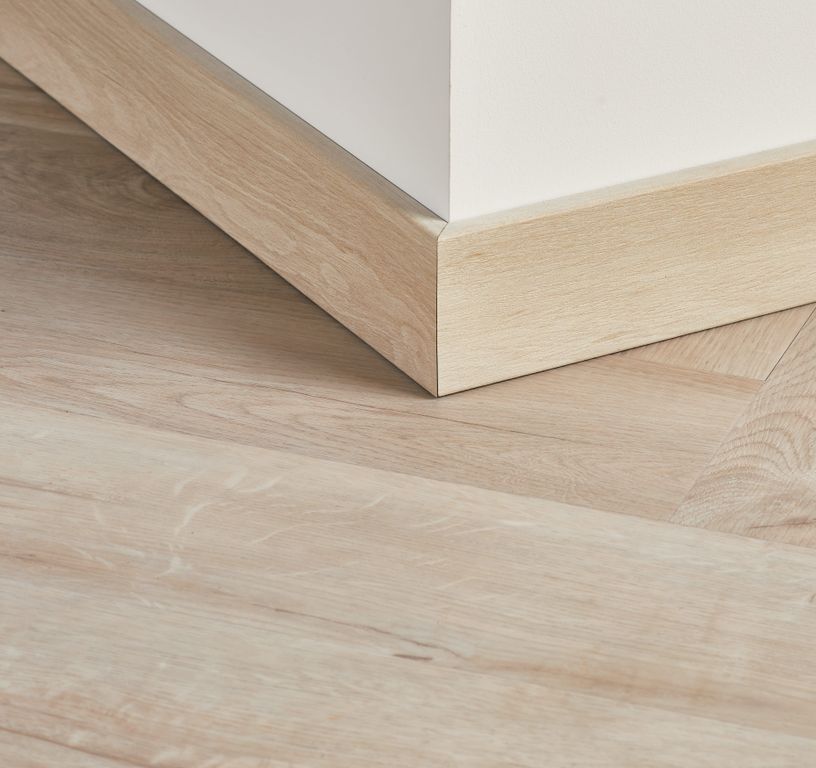 Plinthe hydro , Polystyrène, décor Bois blanchi, h.8.00 x L. 200.00 cm