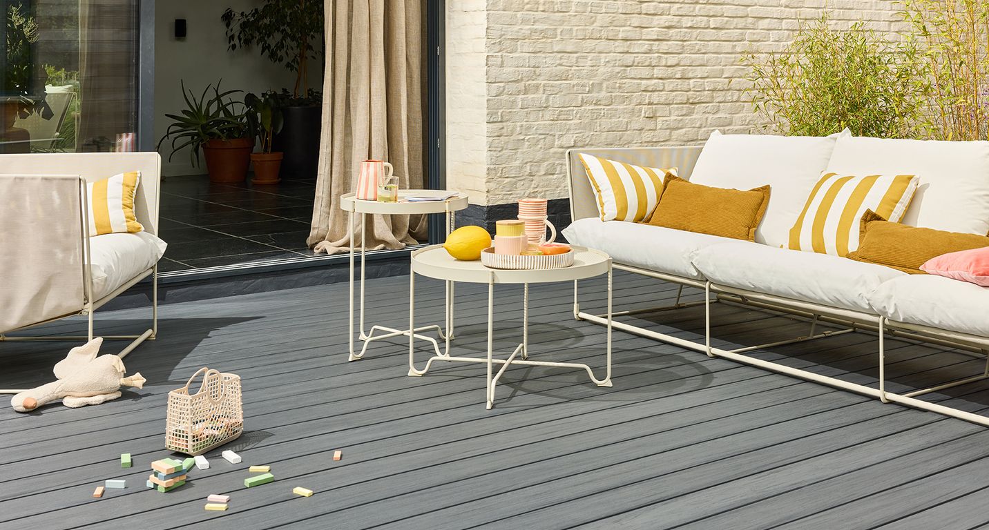 Lame de terrasse PIAZZA ONE Ebony, 4M ,l 14 x L 400 cm