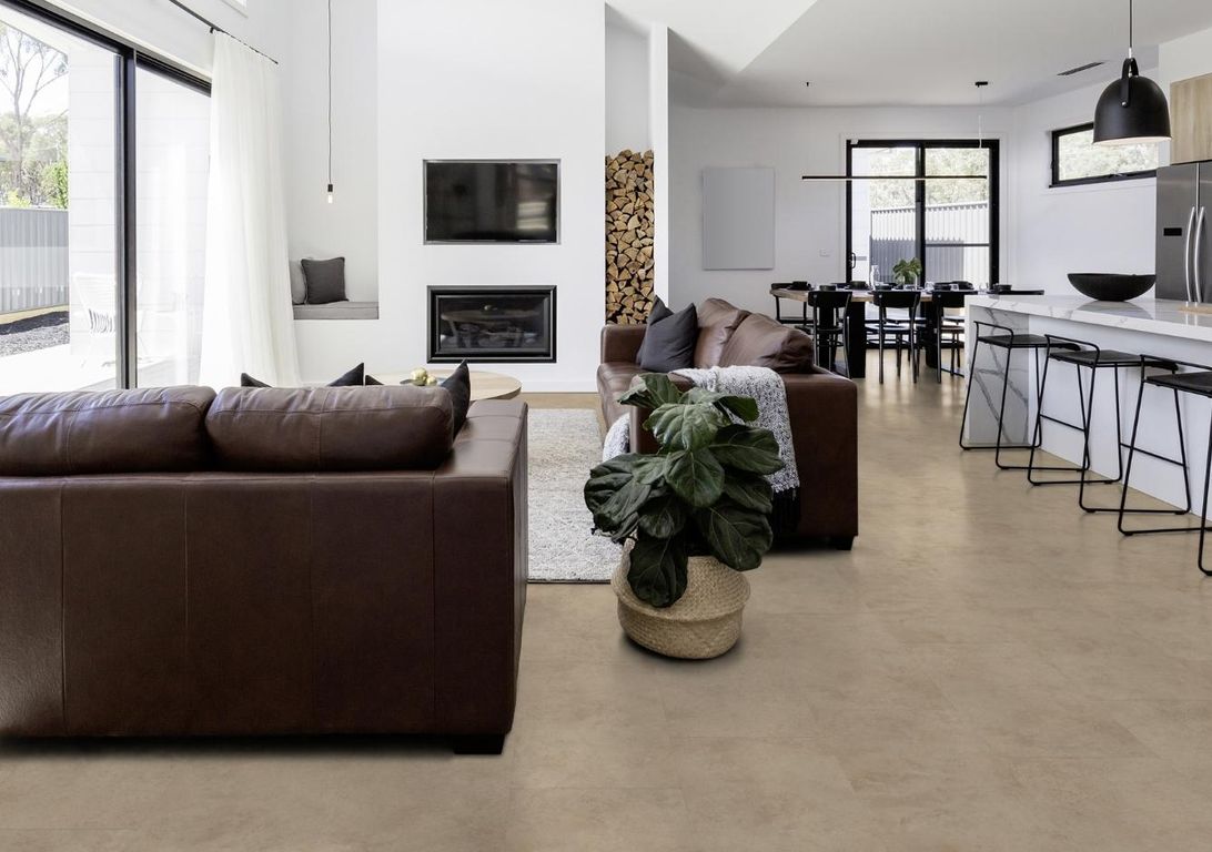 Sol vinyle VIRTUO 55 RIGID ACOUSTIC DALLE Gerflor, Pierre tavla beige, dalle 39.90 x 73.00 cm