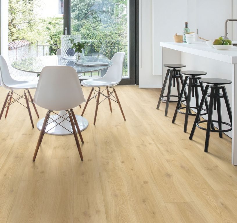 Sol vinyle ALPHA VINYL BLOS Quick Step, Bois chêne flotté beige, lame 18.90 x 125.10 cm