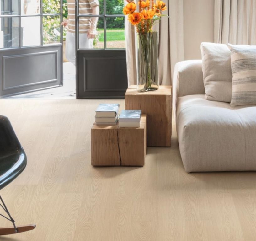 Sol vinyle ALPHA VINYL BLOS Quick Step, Bois chêne baratte, lame 18.90 x 125.10 cm