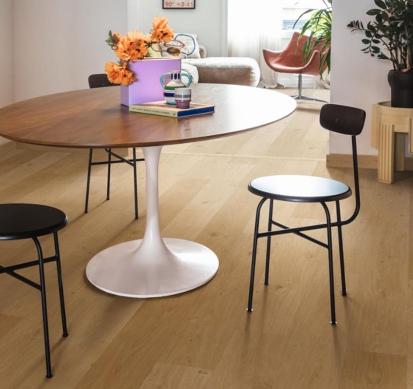 Sol vinyle ALPHA VINYL BLOS Quick Step, Bois chêne littoral miel, lame 18.90 x 125.10 cm