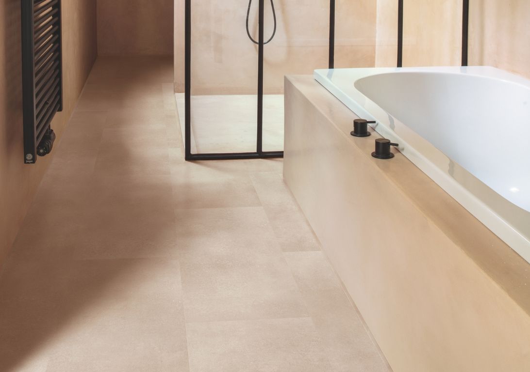 Sol vinyle ALPHA VINYL ORO  Quick Step, Béton roche corallienne, dalle 30.30 x 60.96 cm