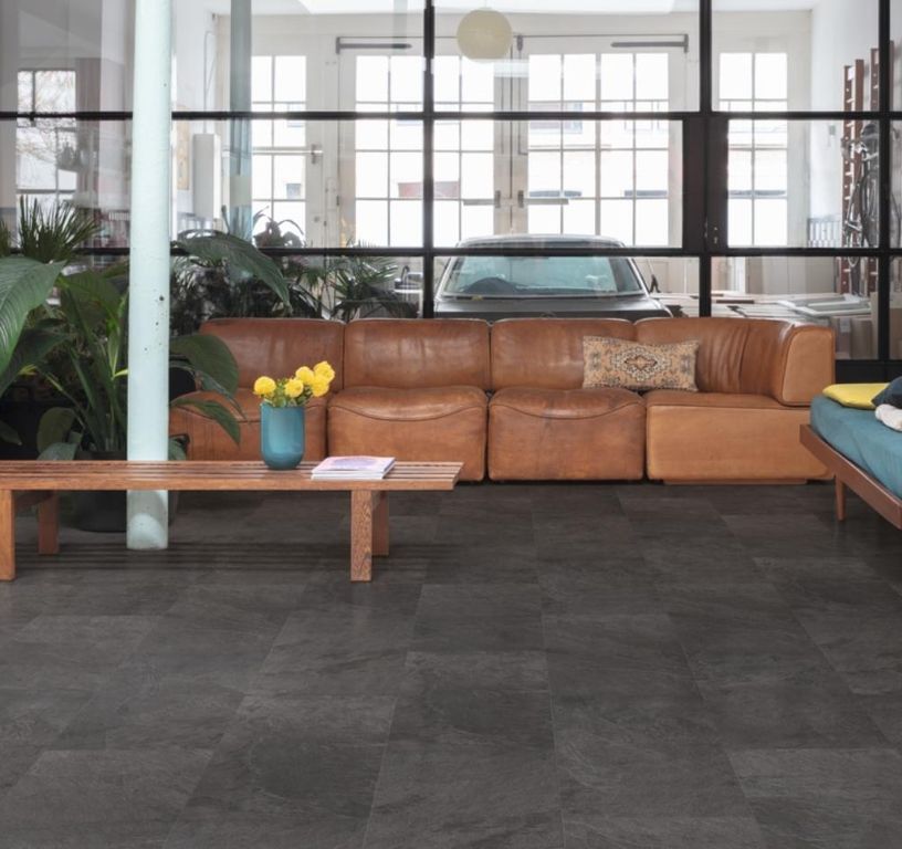 Sol vinyle ALPHA VINYL ORO  Quick Step, Pierre ardoise noire, dalle 30.30 x 60.96 cm