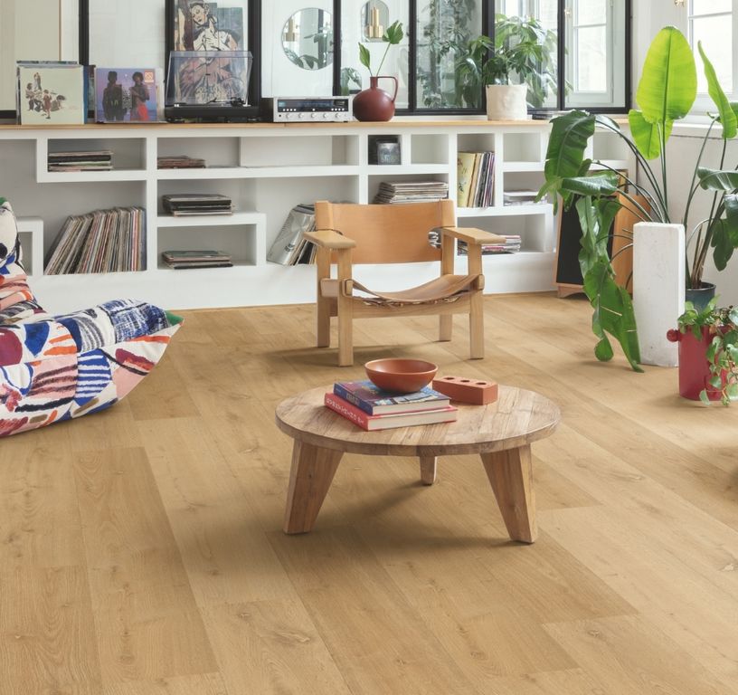 Sol vinyle ALPHA VINYL BLOOM Quick Step, Bois chêne élégant naturel, lame 20.90 x 149.40 cm