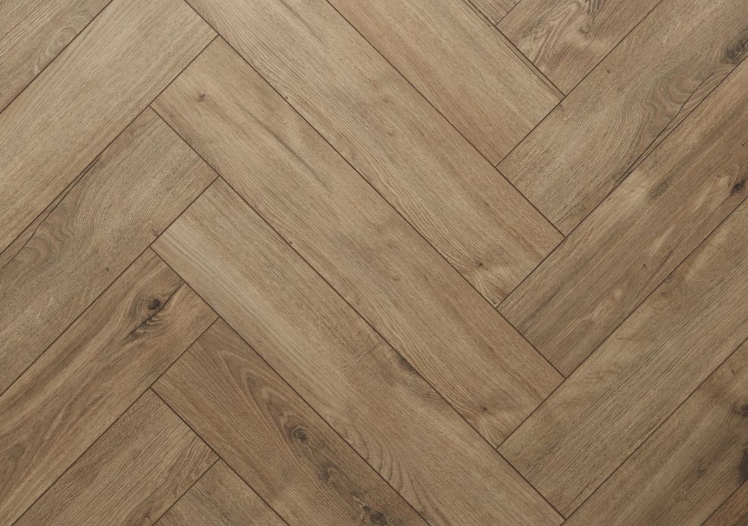 Sol stratifié MANOR BATON ROMPU , aspect Marqueterie marron clair, lame 13.10 x 64.30 cm