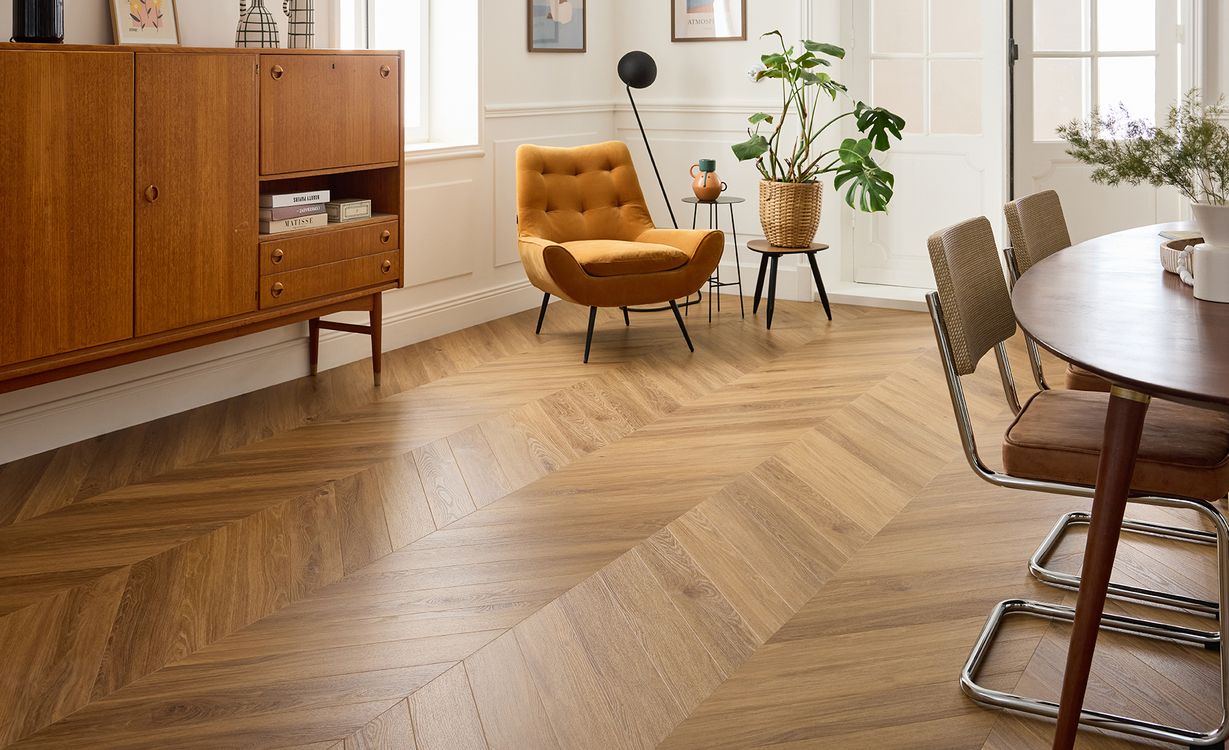 Sol vinyle CHEVRON , Bois chêne naturel, lame 12.00 x 69.00 cm