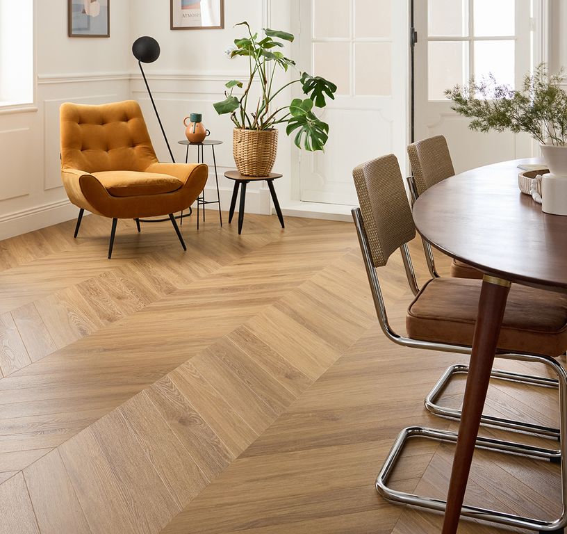 Sol vinyle CHEVRON , Bois chêne naturel, lame 12.00 x 69.00 cm