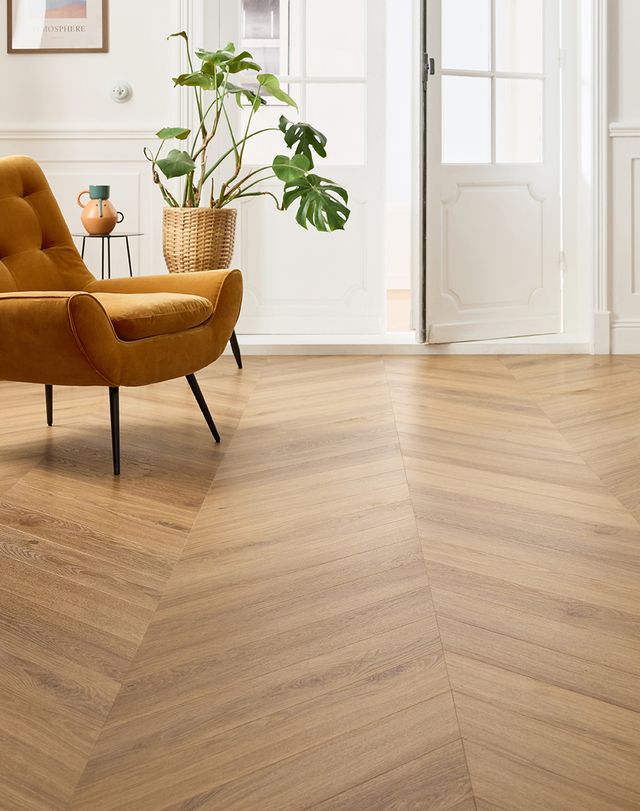 Sol vinyle CHEVRON , Bois chêne naturel, lame 12.00 x 69.00 cm