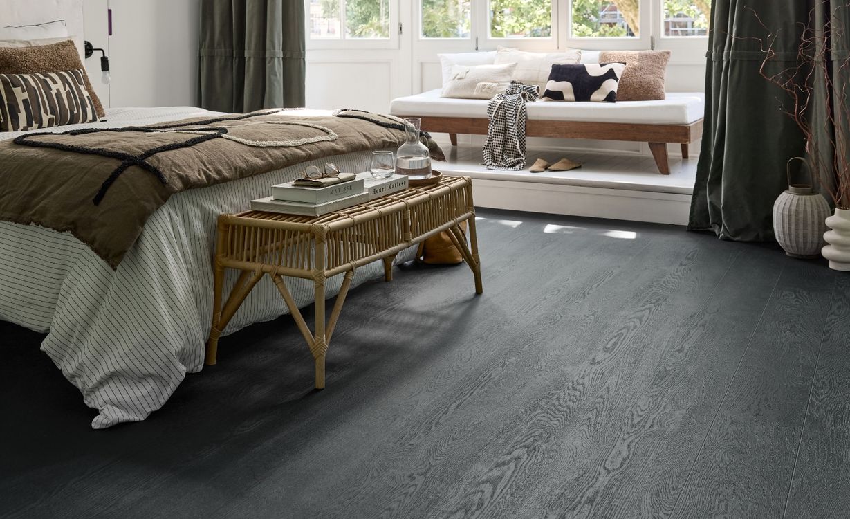 Sol vinyle rouleau WOODLINE , Bois noir, rouleau 4.00 m