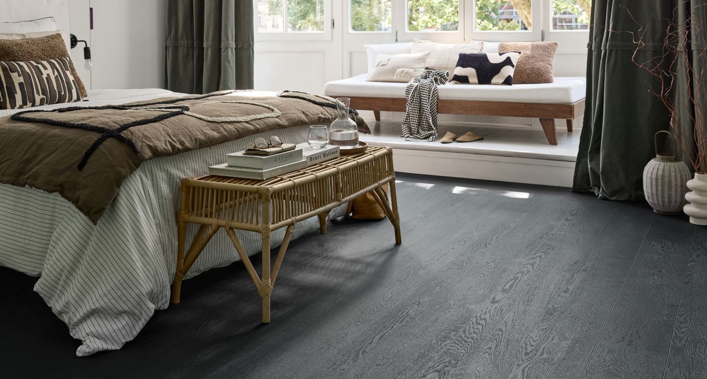 Sol vinyle rouleau WOODLINE , Bois noir, rouleau 4.00 m