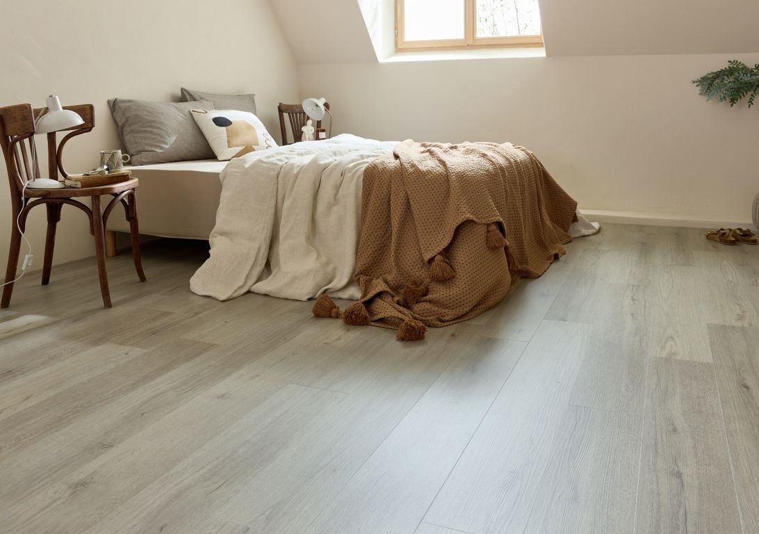 Sol vinyle TOLEDO ACOUSTIC LAME , Bois gris argenté, lame 18.00 x 122.00 cm