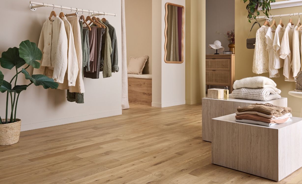 Parquet massif ROYAUME 90 CHENE AUTHENTIQUE, chêne naturel, verni, larg. 9.00 cm