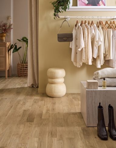Parquet massif ROYAUME 90 CHENE AUTHENTIQUE, chêne naturel, verni, larg. 9.00 cm