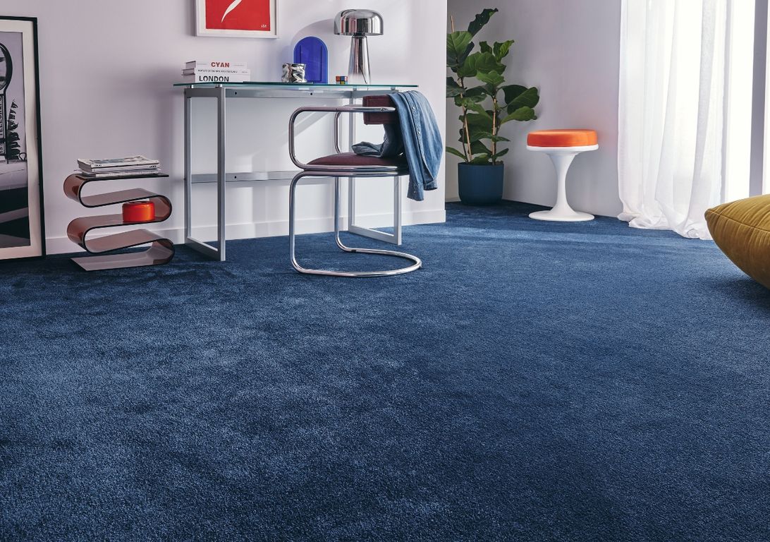 Moquette velours MERVEILLE ECO, col Bleu marine, rouleau 4.00 m