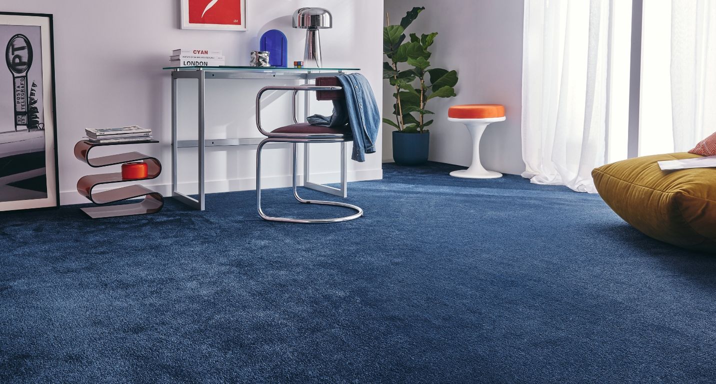 Moquette velours MERVEILLE ECO, col Bleu marine, rouleau 4.00 m