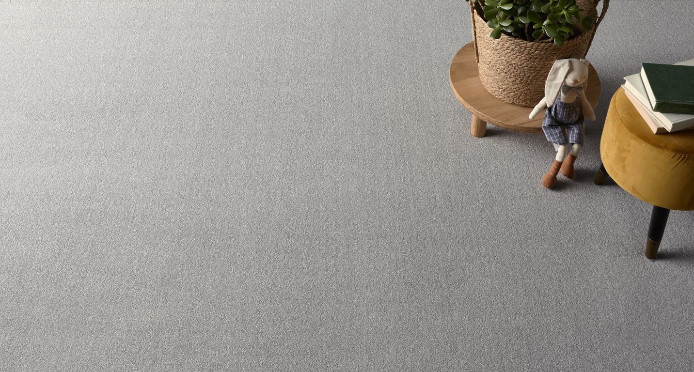 Moquette velours MERVEILLE ECO, col Gris perle, rouleau 4.00 m