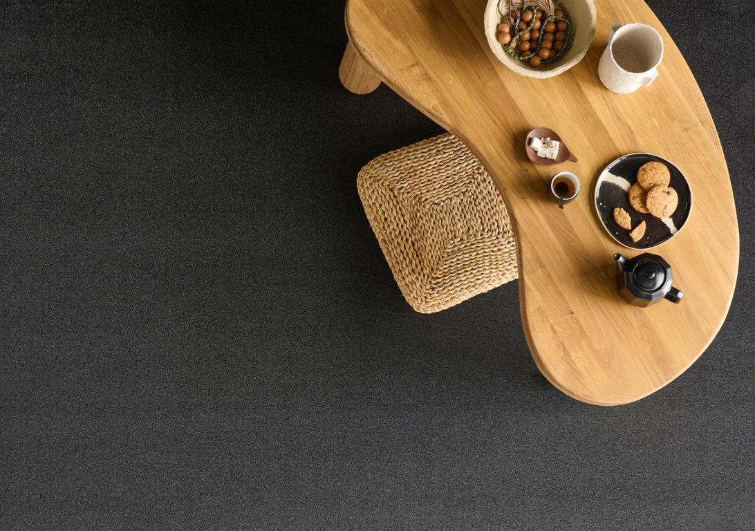 Moquette velours MERVEILLE ECO, col Charbon, rouleau 4.00 m