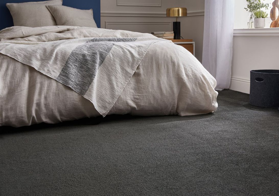 Moquette velours MERVEILLE ECO, col Gris anthracite , rouleau 4.00 m