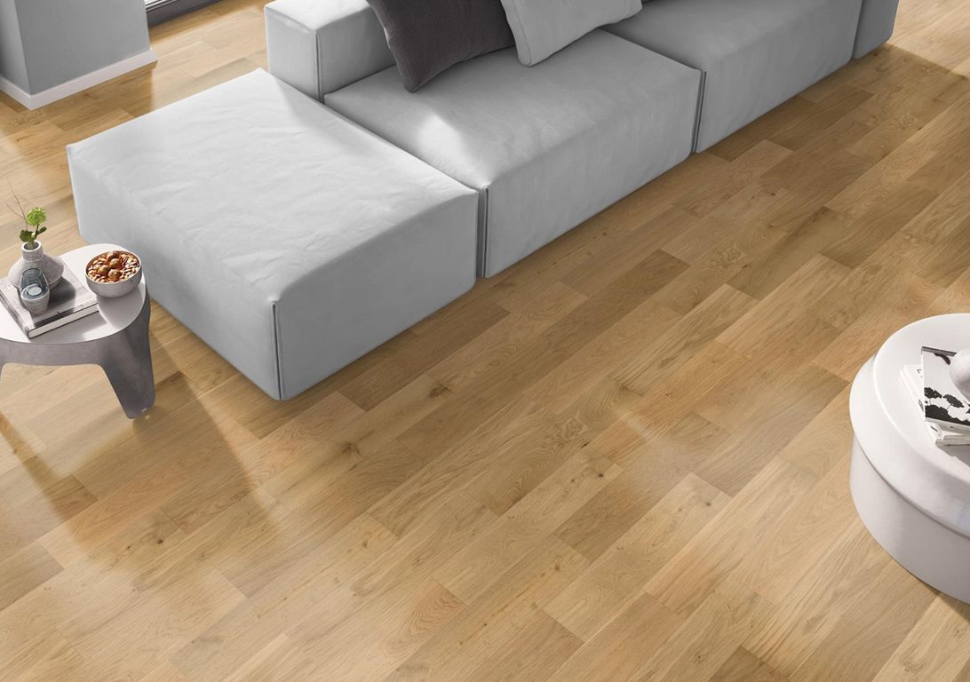 Parquet massif ROYAUME 125 CHENE AUTHENTIQUE, chêne naturel, verni, larg. 12.50 cm