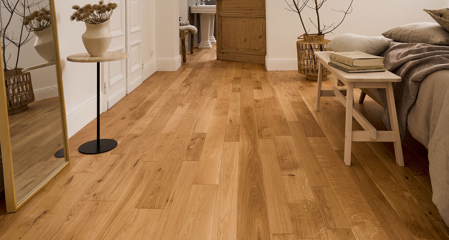 Parquet massif PALACE 90 CHENE AUTHENTIQUE, chêne naturel, verni, larg. 9.00 cm