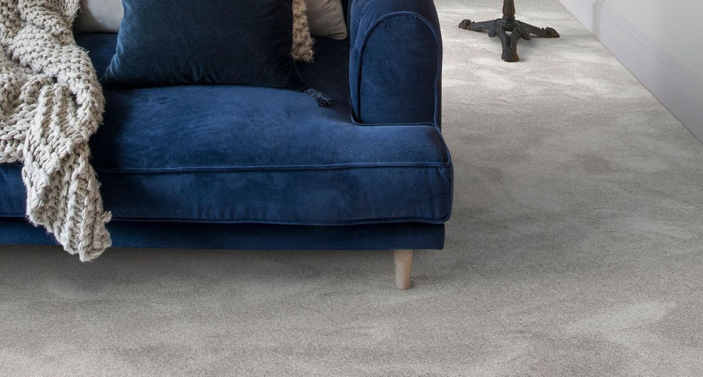 Moquette velours CARACAS 4M, col gris moyen, rouleau 4.00 m