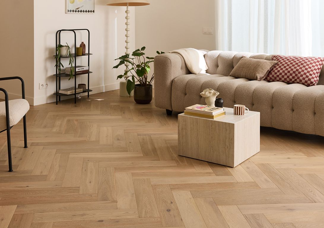 Parquet contrecollé BATON ROMPU CHALET 120 CHENE AUTHENTIQUE NEW, chêne naturel, verni, larg. 12.00 cm