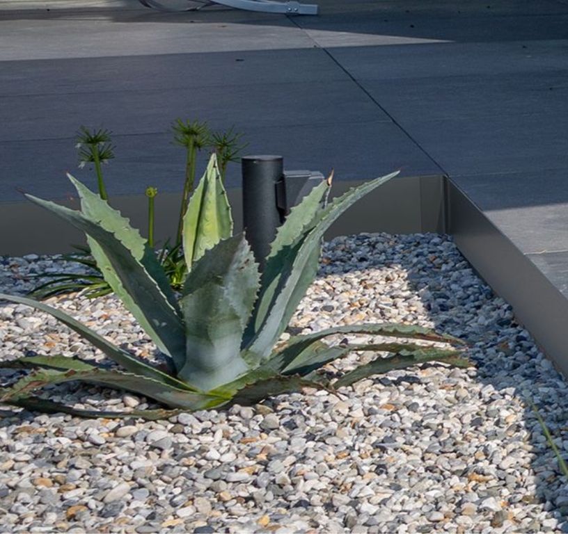 Jonction Angle Rentrant 10 cm  Jonction Angle Rentrant 10 cm Gris Anthracite, aluminium, décor Anthracite, l.10.00 x L. 3.50 cm